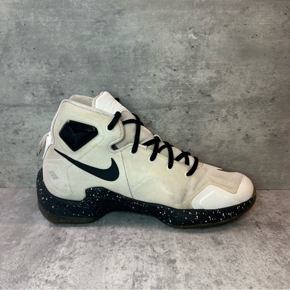 Nike Lebron 13 Basketball Shoes 808709-170 Womens sz 7.5 - gold/white - Picture 3 of 6